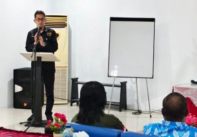 Buka Konfercab II Kaimana, Ketua PWI PB Tekankan Pentingnya Menjaga Perilaku dan Kode Etik Jurnalis