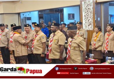 Bersama Kepala Daerah Lainnya, Bupati Yohanis Manibuy Dilantik Gubernur Mandacan Jadi Ketua MabiCab Pramuka