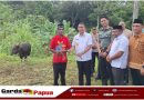 Ingatkan Nilai Kemanusiaan Nabi Ibrahim, Bupati Yohanis Manibuy : ‘Berqurban adalah Meniadakan Sifat Egoisme dan Keserahakan’