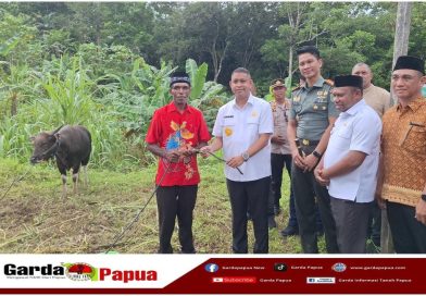 Ingatkan Nilai Kemanusiaan Nabi Ibrahim, Bupati Yohanis Manibuy : ‘Berqurban adalah Meniadakan Sifat Egoisme dan Keserahakan’
