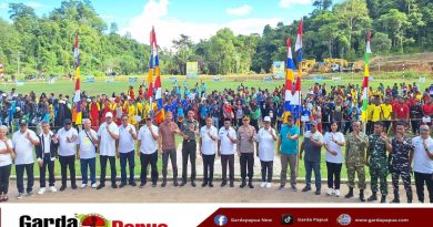 Launching Porseni, Bupati Yohanis Manibuy Serukan Persatuan dan Rasa Memiliki Bangun Teluk Bintuni di HUT ke – 23