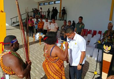 Semarak Parade Budaya Meriahkan HUT ke 23, Bukti Teluk Bintuni Teguhkan Semangat Kebhinekaan membangun Masyarakat