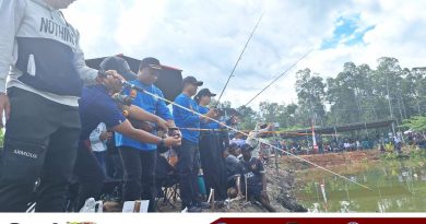 Senar Umpan Dilempar, Euforia Rakyat dan Humanisnya Kepala Daerah Menyatu di Lomba Mancing Jelang HUT Ke-23 Teluk Bintuni