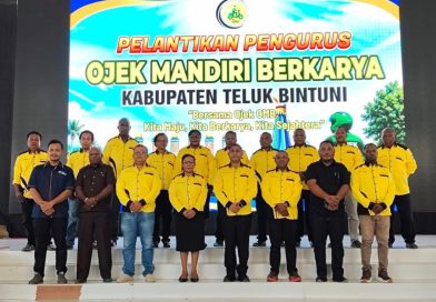 Bupati Yohanis Manibuy Lantik Ojek Mandiri Berkarya, Dorong Kesejahteraan Pengemudi dan Tingkatkan Layanan Jasa Bagi Masyarakat