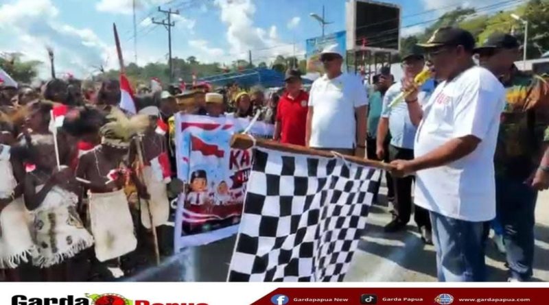 Dilepas Wabup Joko Lingara, Karnaval Budaya Sambut HUT ke-81 RI di Teluk Bintuni Berlangsung Meriah
