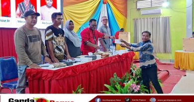 Diwarnai Aksi Walk Out, Yacobus Lerebulan Terpilih Nahkodai IPEMAL Teluk Bintuni 2026-2031