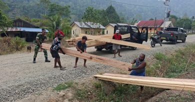 Usai di Buka Wabup, Tim Gerak Cepat Dropping Material di Lokasi Yamboi Ransiki TMMD Ke-130 