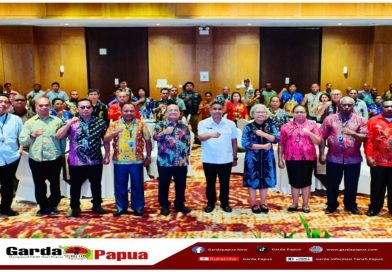 Bupati Yohanis Manibuy Buka Bimtek Keuangan Daerah Online Terintegrasi Tahun 2026